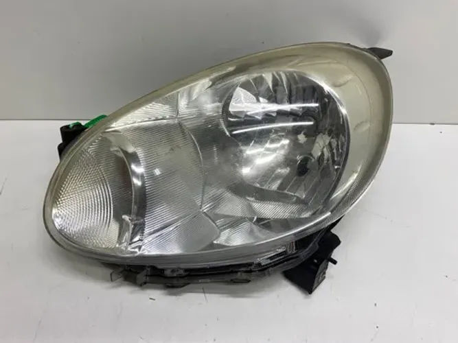 Farol Nissan March 2011 2012 2013 2014 Esquerdo