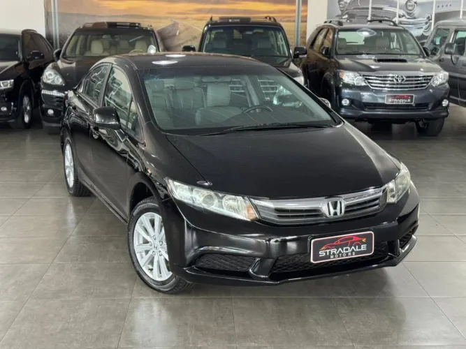 Honda Civic Sedan LXS 1.8/1.8 Flex 16V Mec. 4P 2014