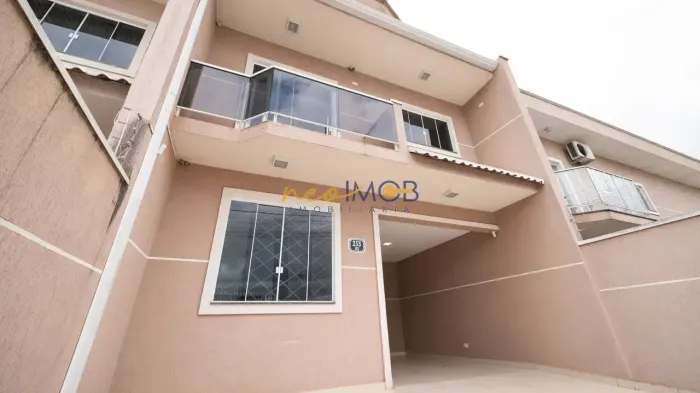 Sobrado Triplex  3 Quartos Mobiliado e com Área Gourmet Localizado no Neoville