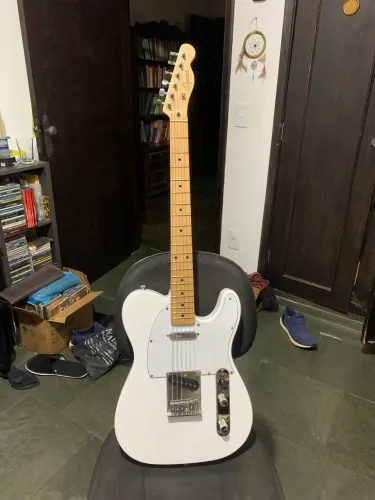 Guitarra fender squier telecaster affinity series top
