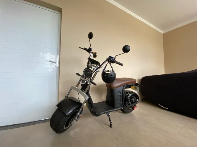 Autopropelido IRun R13 1000w Scooter Elétrica