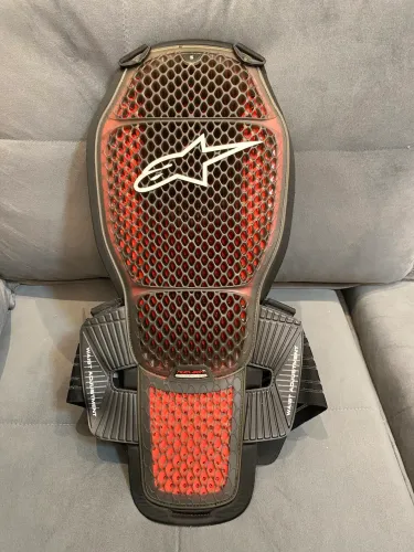 Protetor de Coluna Alpinestars Nucleon Kr-1 Cell