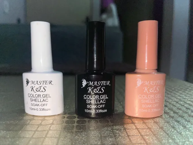 3 ESMALTES 20,00 LEIA A DESCRIÇÃO PELA FÉ !!!