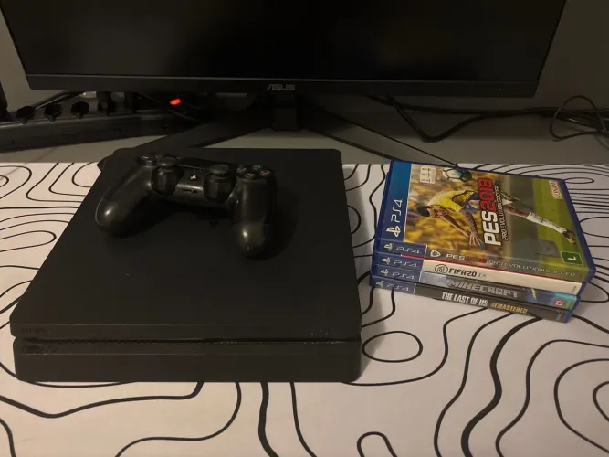 ps4 slim com 1 controle e 4 jogos