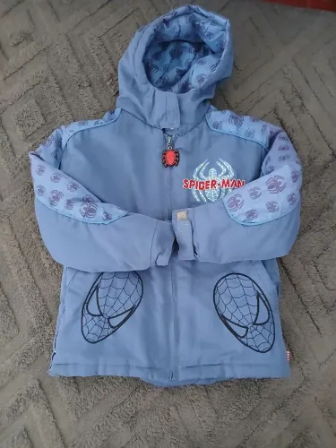 Roupas de criança