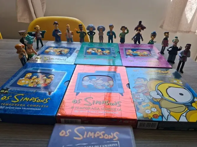 Temporada Os Simpons da 1 à 6 Temporada + Bonecos
