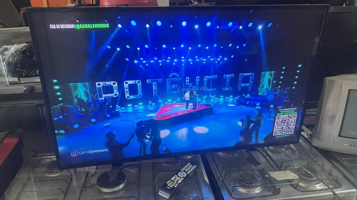 Tv de 43 polegadas lED smart