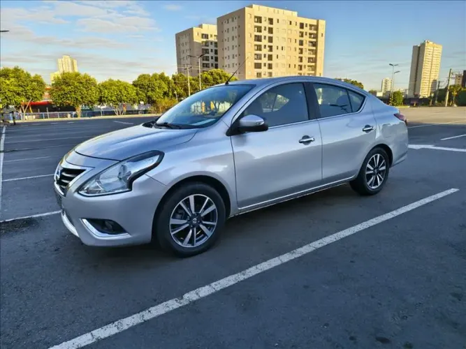Nissan Versa SL 1.6 16V Flexstart 4P Aut. 2018