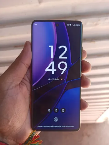 Vendo moto Edge 40 256 gb zero pra agora