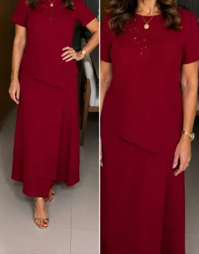 Conjunto bordô elegante com detalhes em pedraria