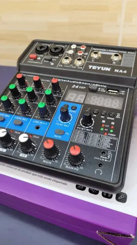 Mesa de som Teyun NA4 com interface de áudio 4ch