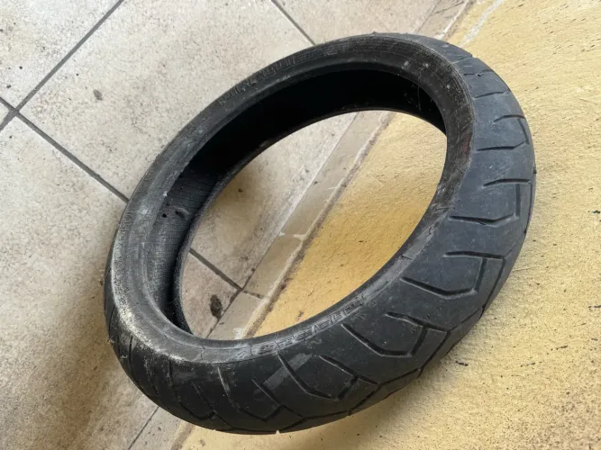 Pneu Pirelli Dianteiro 120/70 R17