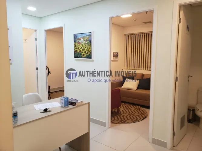 Sala Comercial no Pátio Osasco na Vila Yara, Osasco-SP! 3 Salas, 1 Banheiro, 1 Vaga e 38m²