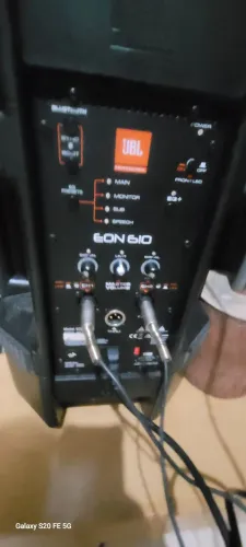 Caixa de som JBL Tuno Profesdional bluetooth