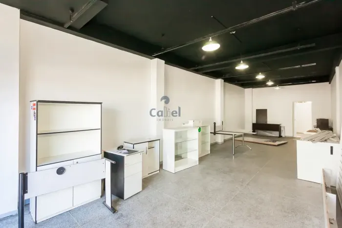 Sala ou Loja ampla, pronta para locação