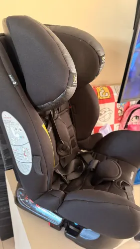 Vendo cadeirinha Safety para carro Multifix