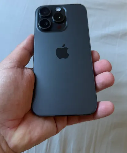 Vendo iPhone 15 Pro (256 GB)
