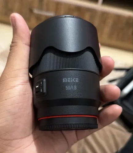 Lente Sony Meike 50mm F1.8 AF STM Full Frame