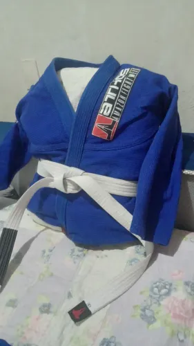 Kimono A0 Semi novo