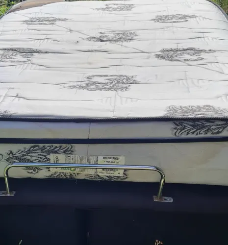 Cama casal +Baú