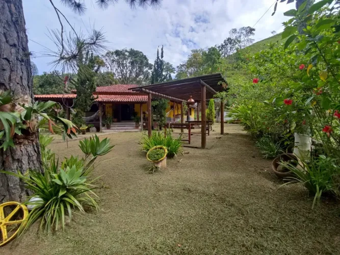 Sítio para venda com 121000 metros quadrados no bairro Santa Cruz - Imobiliária MR Imóveis