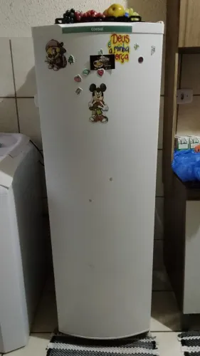 Vendo Geladeira Consul Fuciona tudo. Valor Negociável!