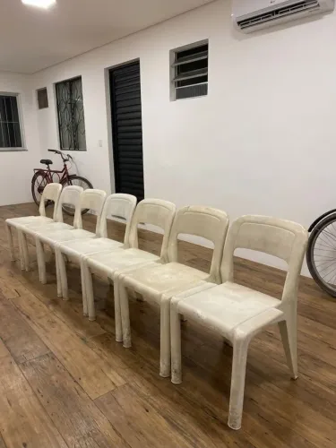 Cadeiras de plastico muito resistentes