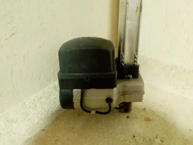 Motor de portão basculante