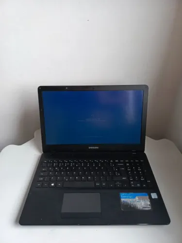 Notebook Samsung i3 impecável