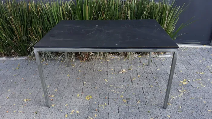 Mesa madeira, estrutura galvanizado 