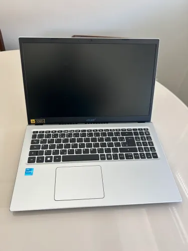 Notebook Acer 11th Gen i3-1115G4 / 3.00 GHz