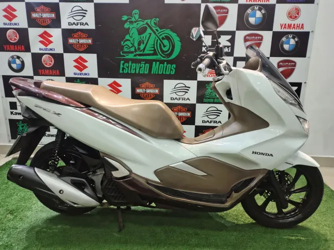PCX 150 DLX BRANCA IMPECÁVEL 