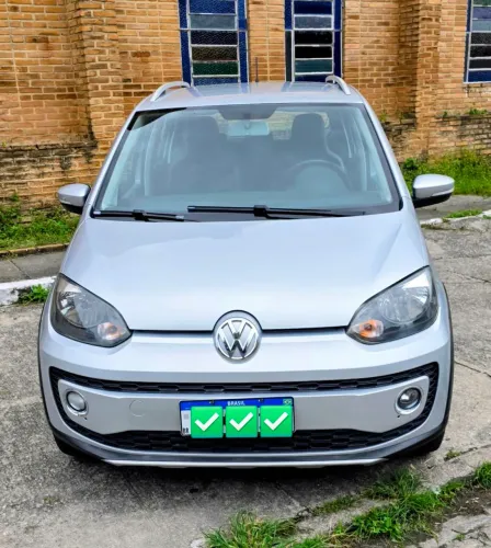 Volkswagen Up! Cross 1.0 TSI Total Flex 12V 5P 2017