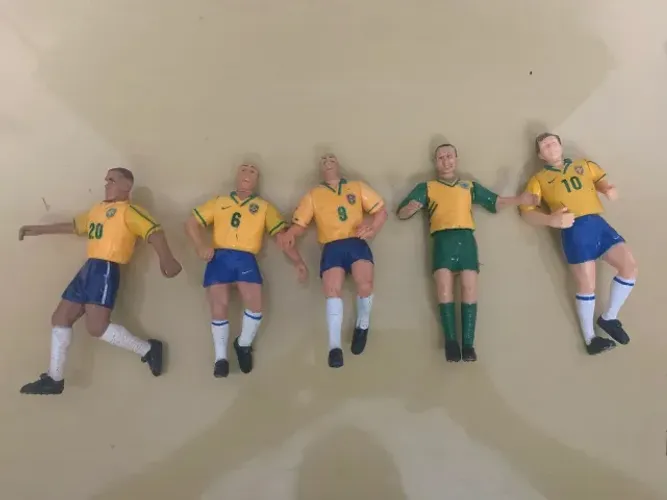 5 Bonecos de futebol Seleção Anos 90