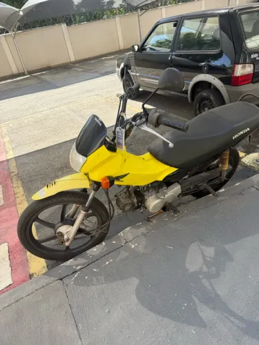 Moto Pop 100 em excelente estado