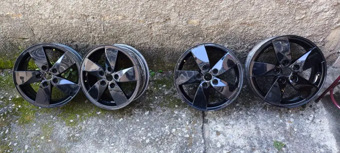 JOGO DE RODAS ORIGINAIS RENAULT FLUENCE DYNAMIQUE - ARO 16