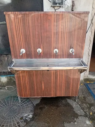 Vendo bebedor de água em perfeitas condições.