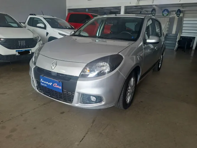 Renault Sandero Privilège Hi-flex 1.6 8V 5P 2013