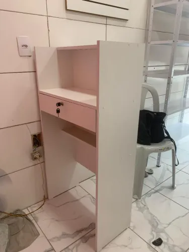 Balcão para loja com gaveta 