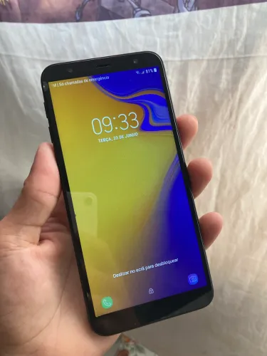Samsung j4