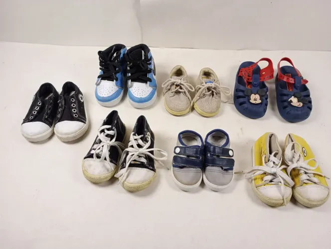 lote 7 sapatinhos de bebê tamanhos 16 ao 22