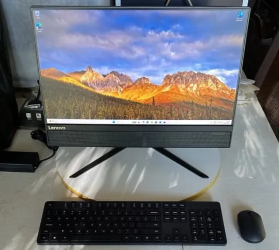 Lenovo Ideacentre 510 AIO 22-ASR 32GB RAM Intel i7 6700T 2.8GHz mais Teclado e Mouse Wirel