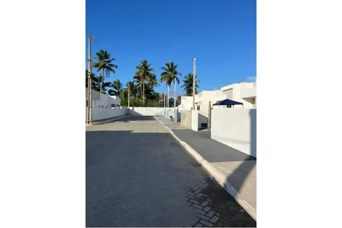 Casa em condominio à 5km da praia do Francês