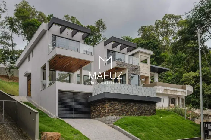 Casa de Alto Luxo com vista definitiva à Venda  Condomínio: Quintas do Sol- Nova Lima/MG