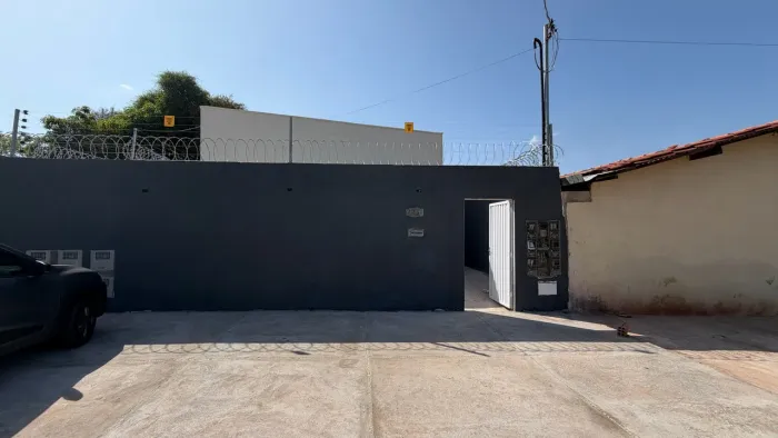 ALUGO KITNETS/FLAT PROXIMO AOS CORREIOS DA ZONA NORTE