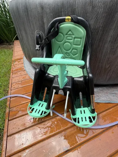 Cadeirinha infantil para bicicleta 