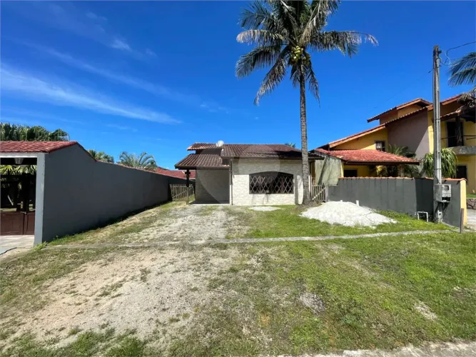 Condomínio com 3 quartos à venda em Morada da praia - SP