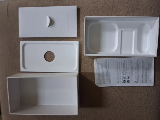 Caixa para iphone SE 32GB