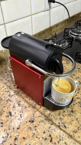 Cafeteira Nespresso modelo D60