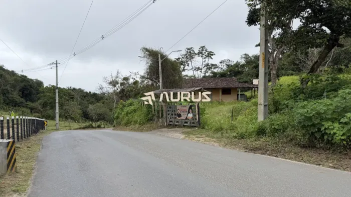 Terreno 4.526 m² beira de pista na Serra Negra
